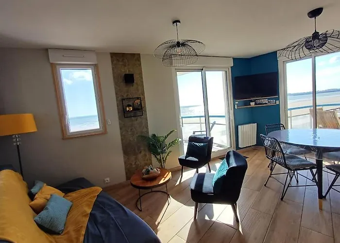 Les Pieds Dans L'eau