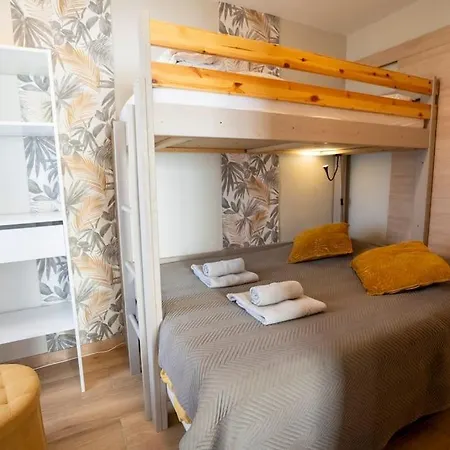 Les Pieds Dans L'eau * Saint Gilles Croix de vie