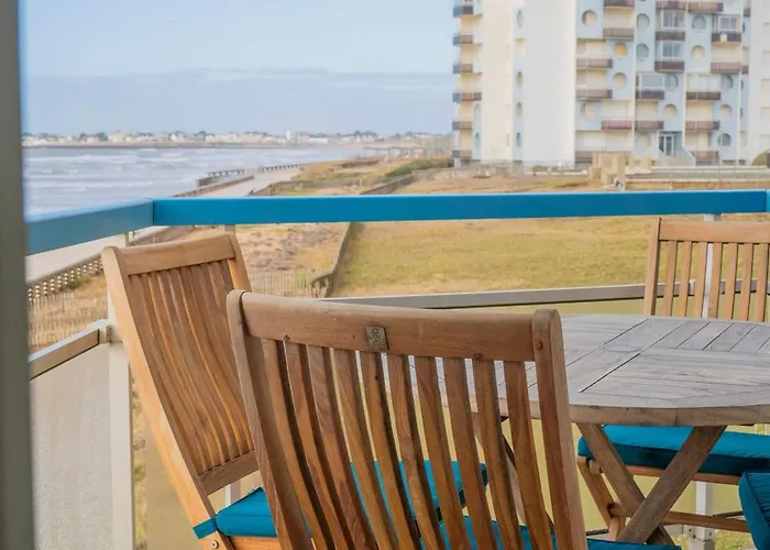 Les Pieds Dans L'eau *